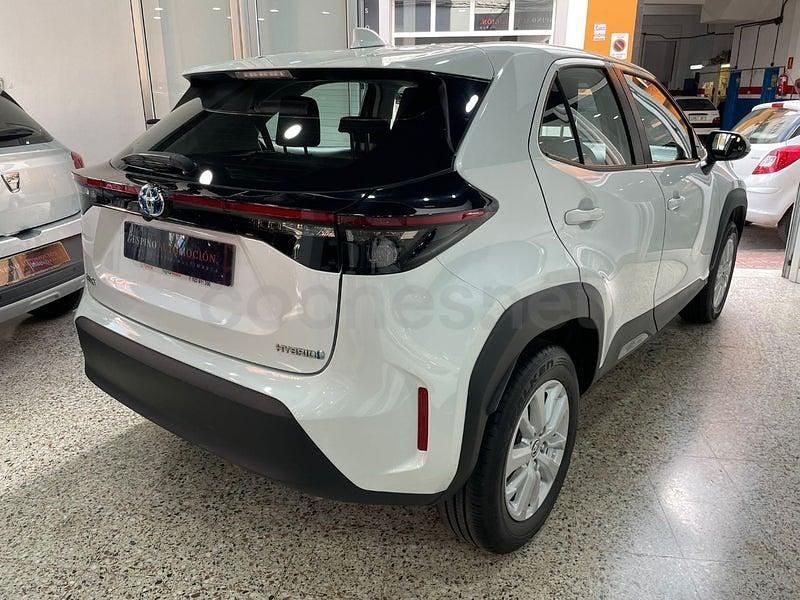 Usado Toyota Yaris Cross Active 116 CV (85 kW) 2023 Blanco SUV