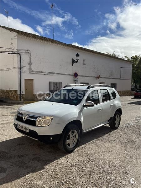 Blanco Usado 2011 Dacia Duster Lauréate SUV | 7950 € (Un poco caro) - Imagen 1/4