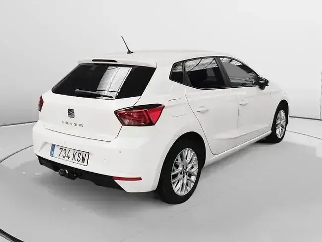 Usado Seat Ibiza Style 95 CV (69 kW) 2019 Blanco Utilitario