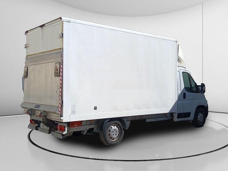 Usado Peugeot Boxer S 140 CV (102 kW) 2021 Blanco Van