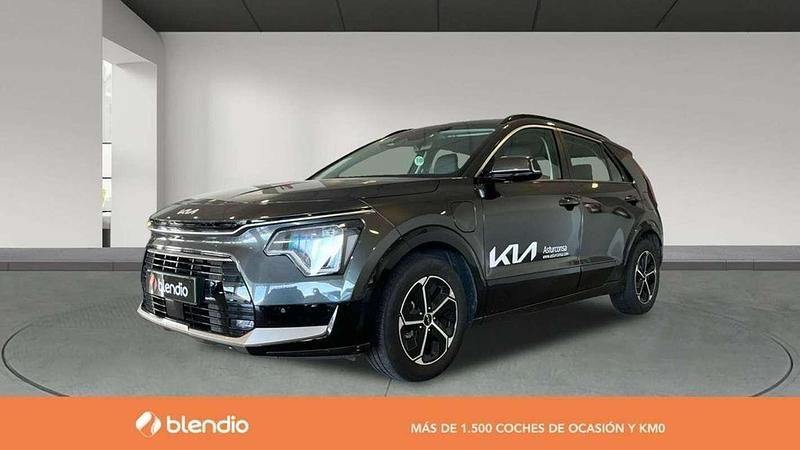 Gris Usado 2023 Kia Niro SUV | 29.760 € (Precio justo) - Imagen 1/4