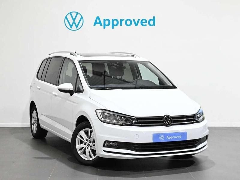 Blanco Usado 2022 VW Touran Advance Monovolumen | 30.900 € (Caro) - Imagen 1/4