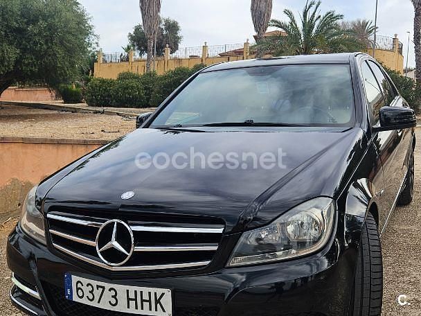 Negro Usado 2011 Mercedes C200 Avantgarde Berlina | 7999 € (Precio justo) - Imagen 1/4