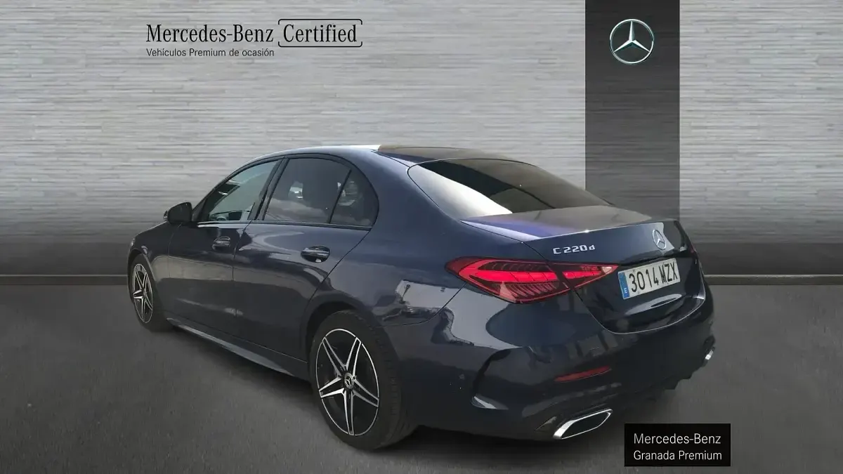 Usado Mercedes C220 200 CV (147 kW) 2025 Azul Berlina