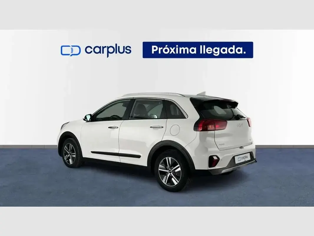 Usado Kia Niro 141 CV (103 kW) 2022 Blanco SUV