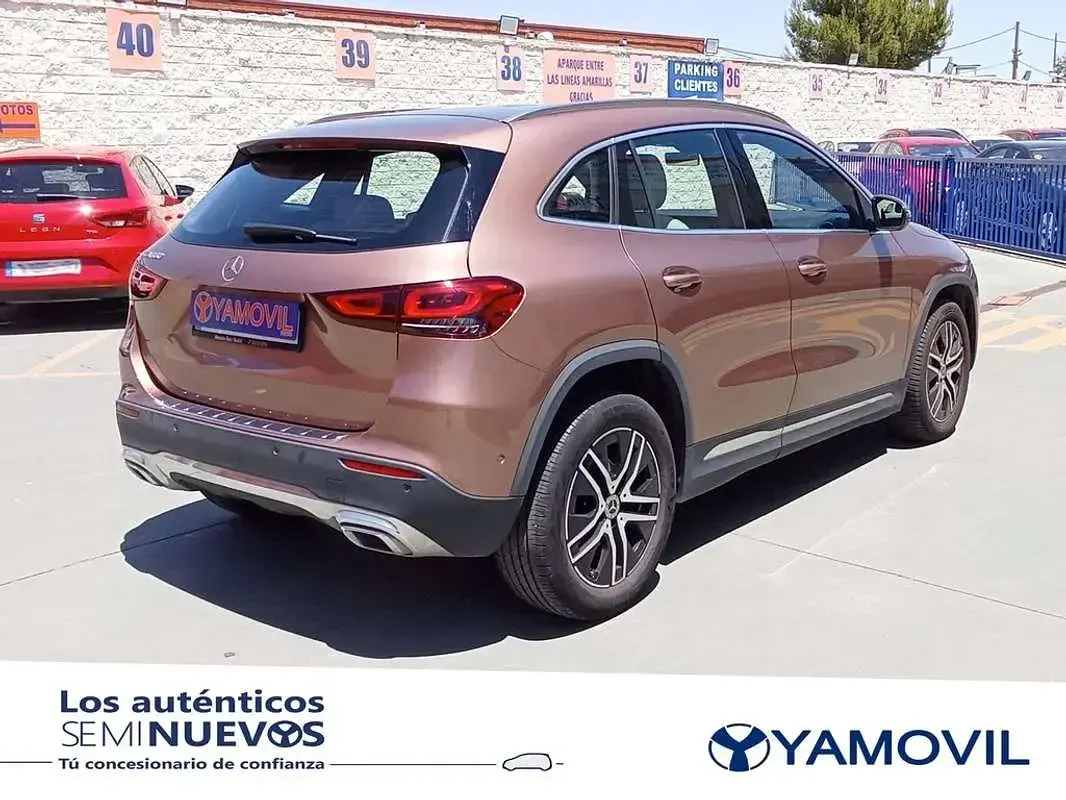 Usado Mercedes GLA180 136 CV (100 kW) 2022 SUV