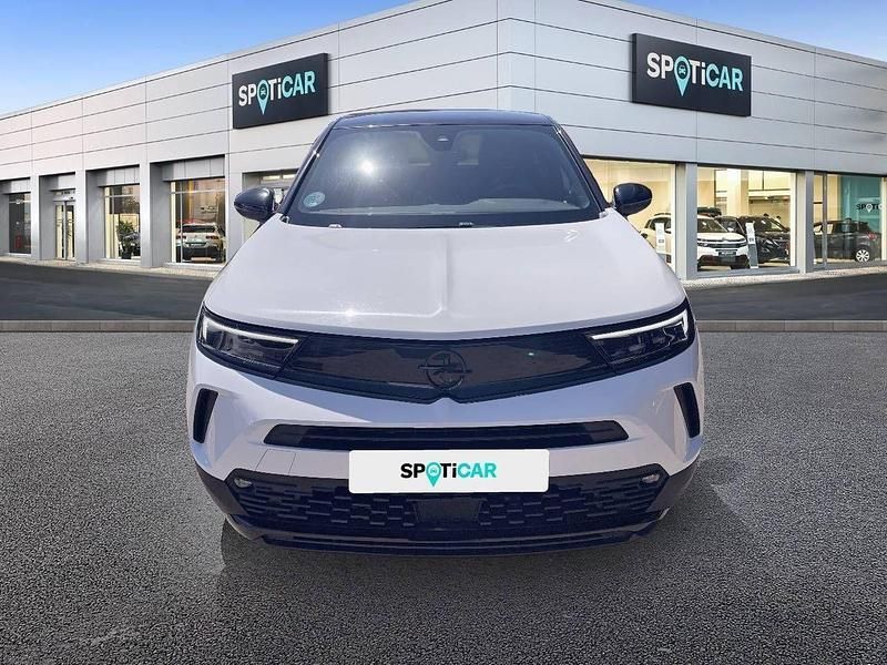 Usado Opel Mokka GS Line 130 CV (95 kW) 2022 Blanco SUV