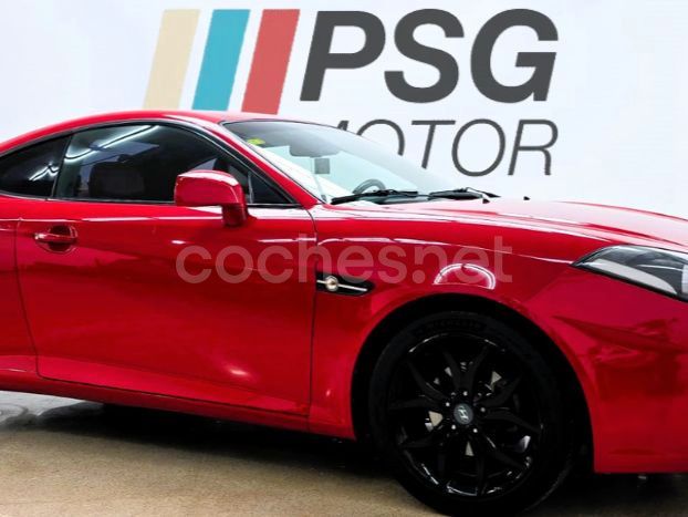 Rojo Usado 2008 Hyundai Coupé Coupe | 8490 € (Caro) - Imagen 1/4