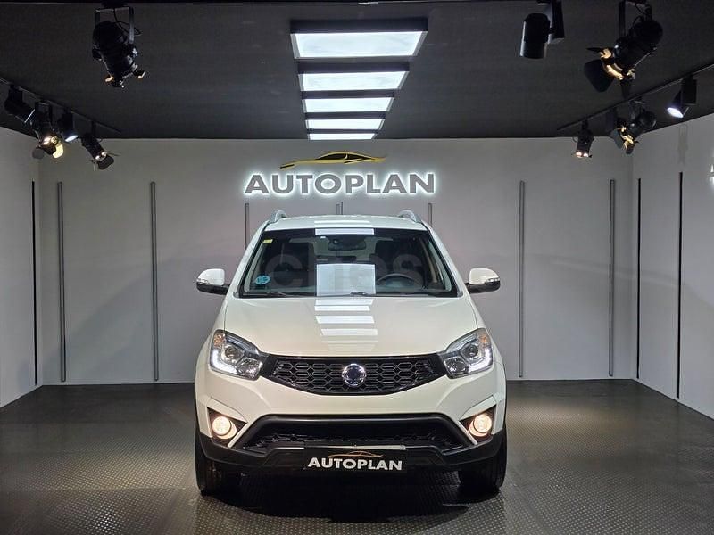 Usado Ssangyong (KGM) Korando Limited 178 CV (130 kW) 2015 Blanco SUV