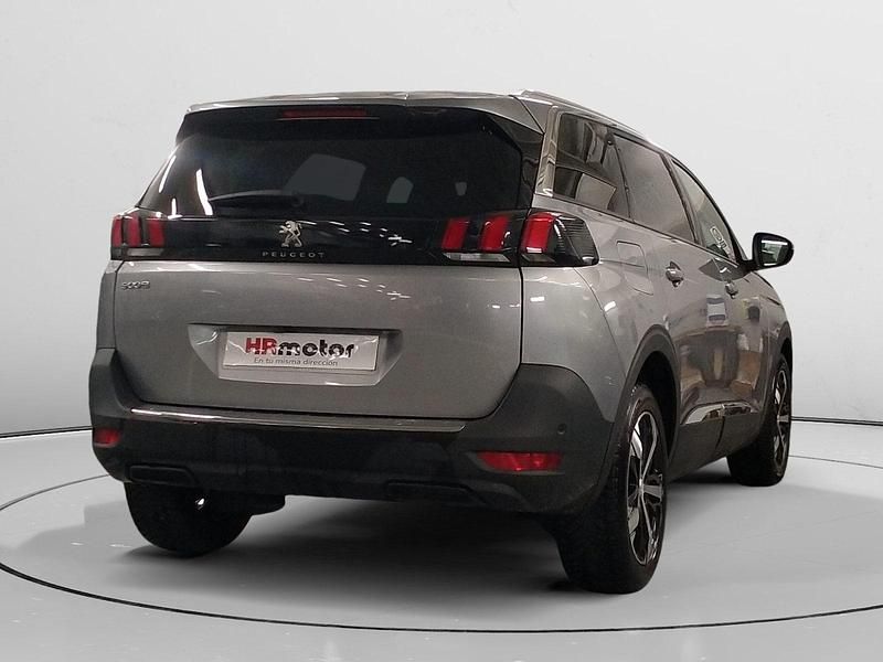 Usado Peugeot 5008 Allure 131 CV (96 kW) 2018 Blanco Monovolumen