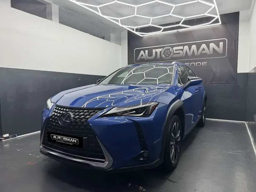 Usado Lexus UX 250h 184 CV (135 kW) 2020 Azul SUV