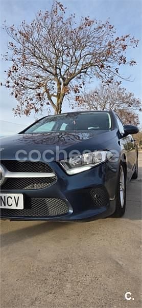 Usado Mercedes A180 116 CV (85 kW) 2021 Azul Berlina