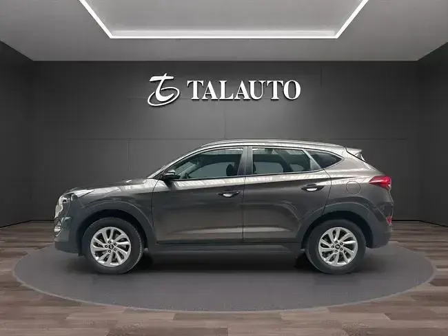 Usado Hyundai Tucson 131 CV (96 kW) 2016 Marrón SUV