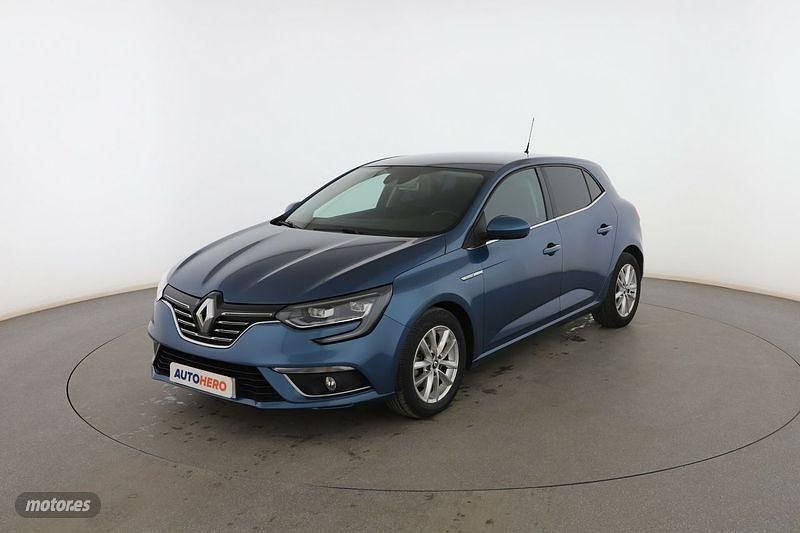 Usado Renault Mégane IV Zen 110 CV (80 kW) 2016 Azul Berlina