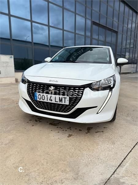 Blanco Usado 2021 Peugeot 208 Active Utilitario | 12.000 € (Buen precio) - Imagen 1/4