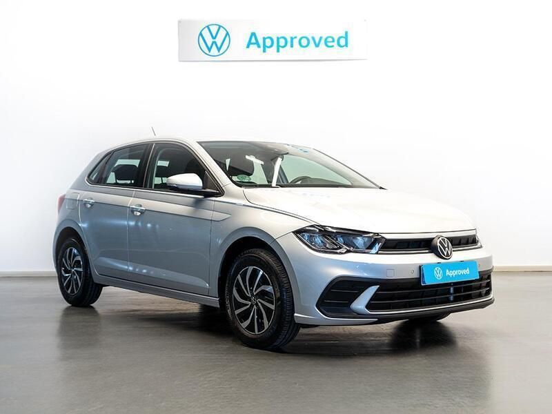 Gris plata Usado 2024 VW Polo Life | 20.500 € (Precio justo) - Imagen 1/4