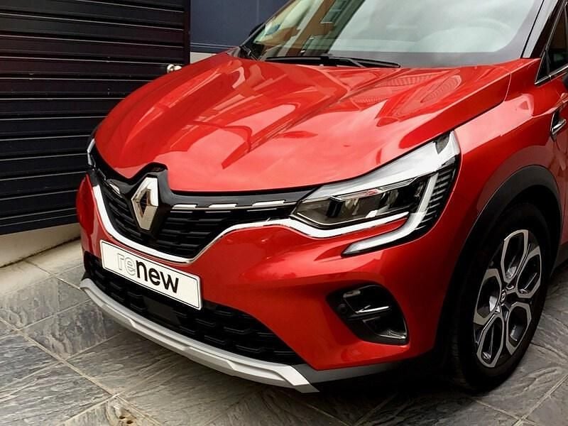 Usado Renault Captur Techno 145 CV (106 kW) 2023 Rojo SUV