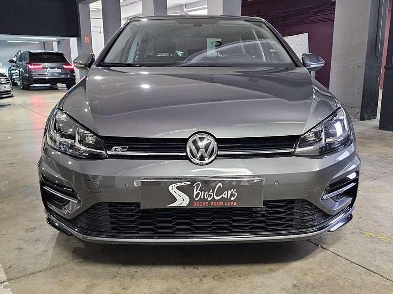 Usado VW Golf VII R-line 116 CV (85 kW) 2018 Gris Utilitario