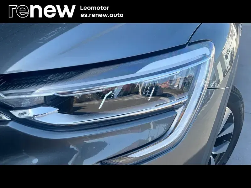 Usado Renault Arkana Equilibre 140 CV (102 kW) 2023 Gris SUV