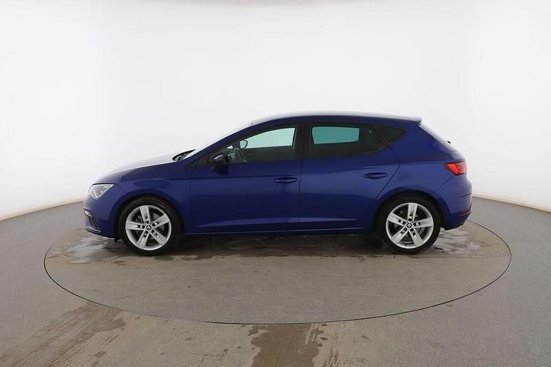 Usado Seat Leon FR 125 CV (91 kW) 2018 Azul Utilitario