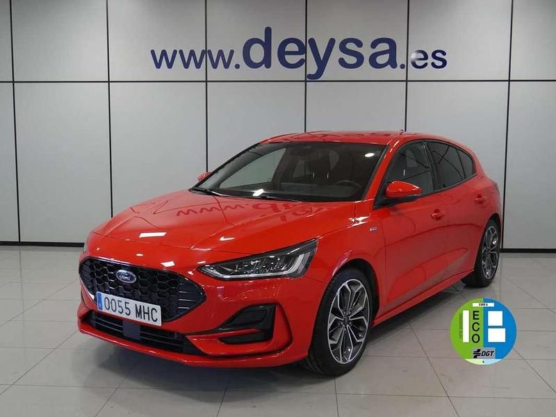 Usado Ford Focus ST-Line X 125 CV (91 kW) 2023 Rojo Utilitario