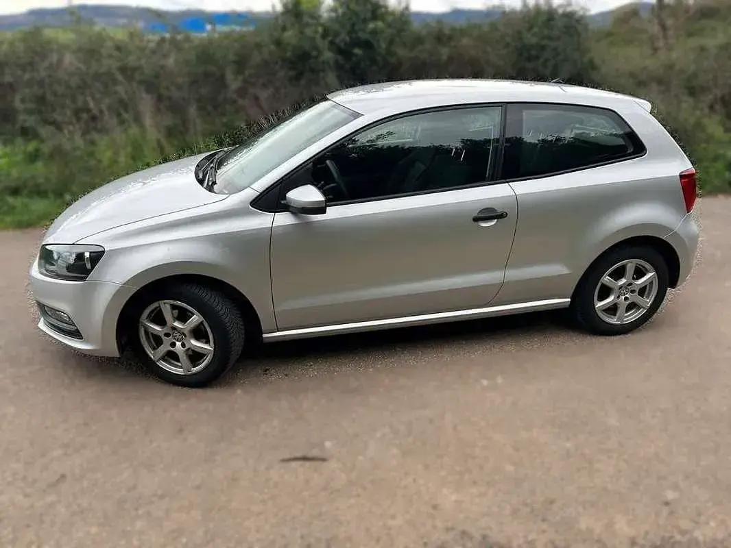 Usado VW Polo Advance 75 CV (55 kW) 2015 Azul Utilitario