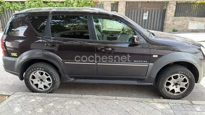 Usado SsangYong Rexton II Limited 165 CV (121 kW) 2007 Granate SUV