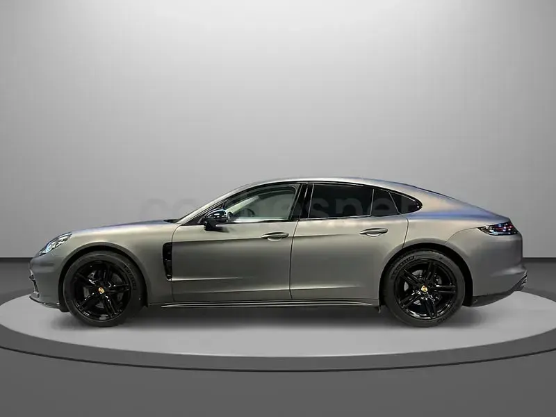 Usado Porsche Panamera 4S 440 CV (323 kW) 2018 Gris / plata Utilitario