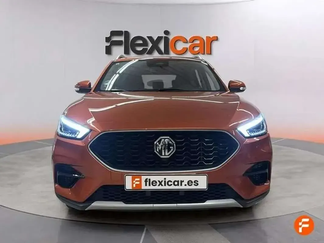 Usado MG ZS Comfort 116 CV (85 kW) 2025 Naranja SUV