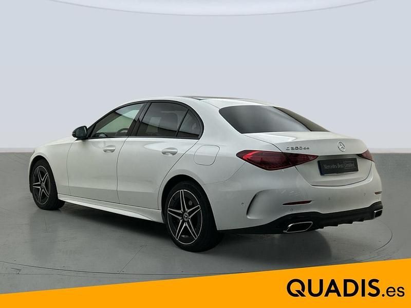 Usado Mercedes C300e AMG line 313 CV (230 kW) 2024 Blanco Berlina