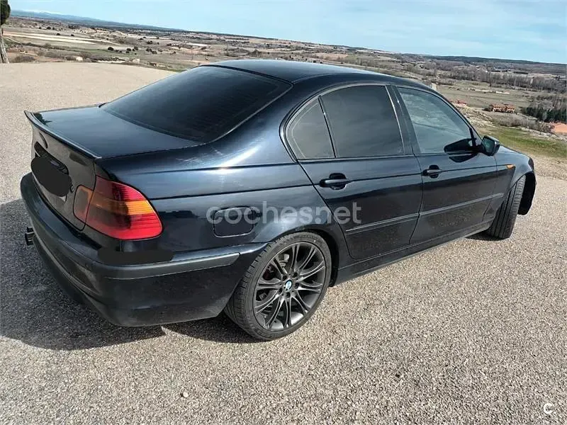 Usado BMW 320 136 CV (100 kW) 2002 Negro Berlina