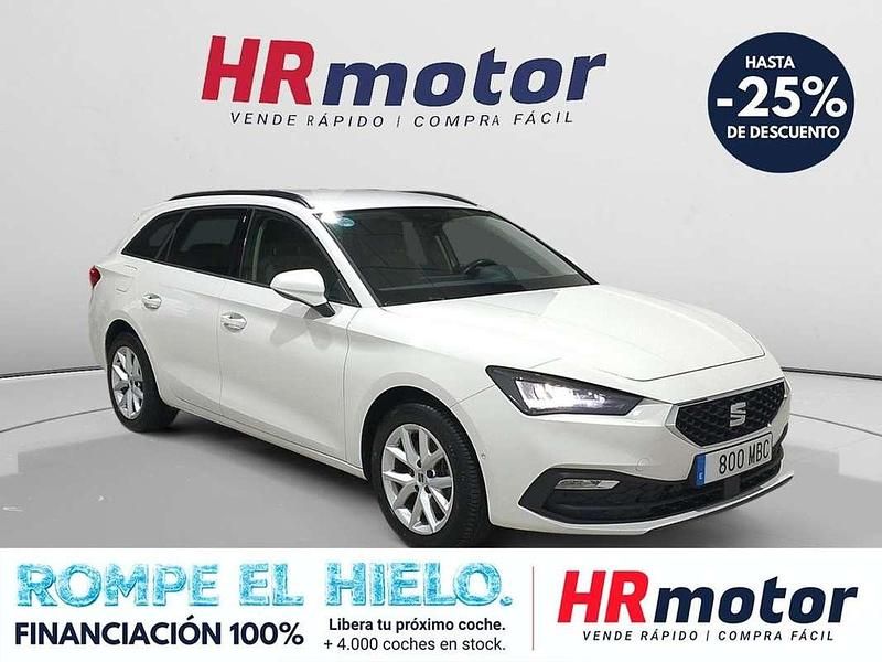 Usado Seat Leon Style 117 CV (86 kW) 2022 Blanco Utilitario