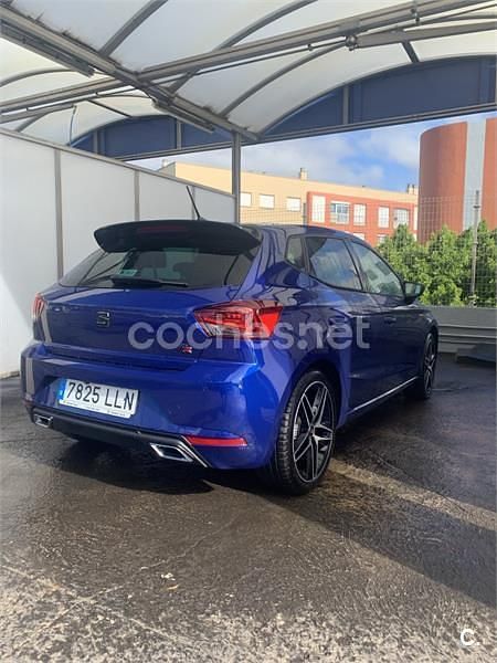Usado Seat Ibiza FR 110 CV (80 kW) 2020 Azul Utilitario