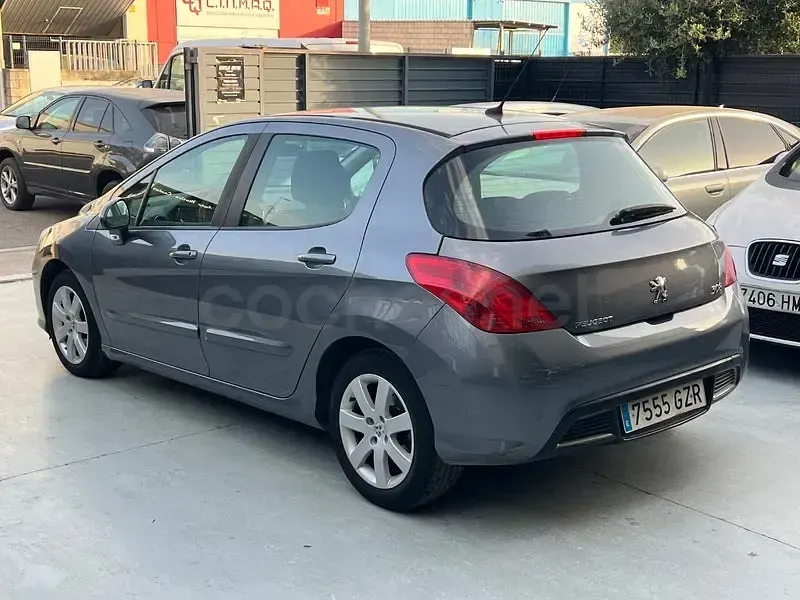 Usado Peugeot 308 Sport 110 CV (80 kW) 2010 Gris / plata Berlina