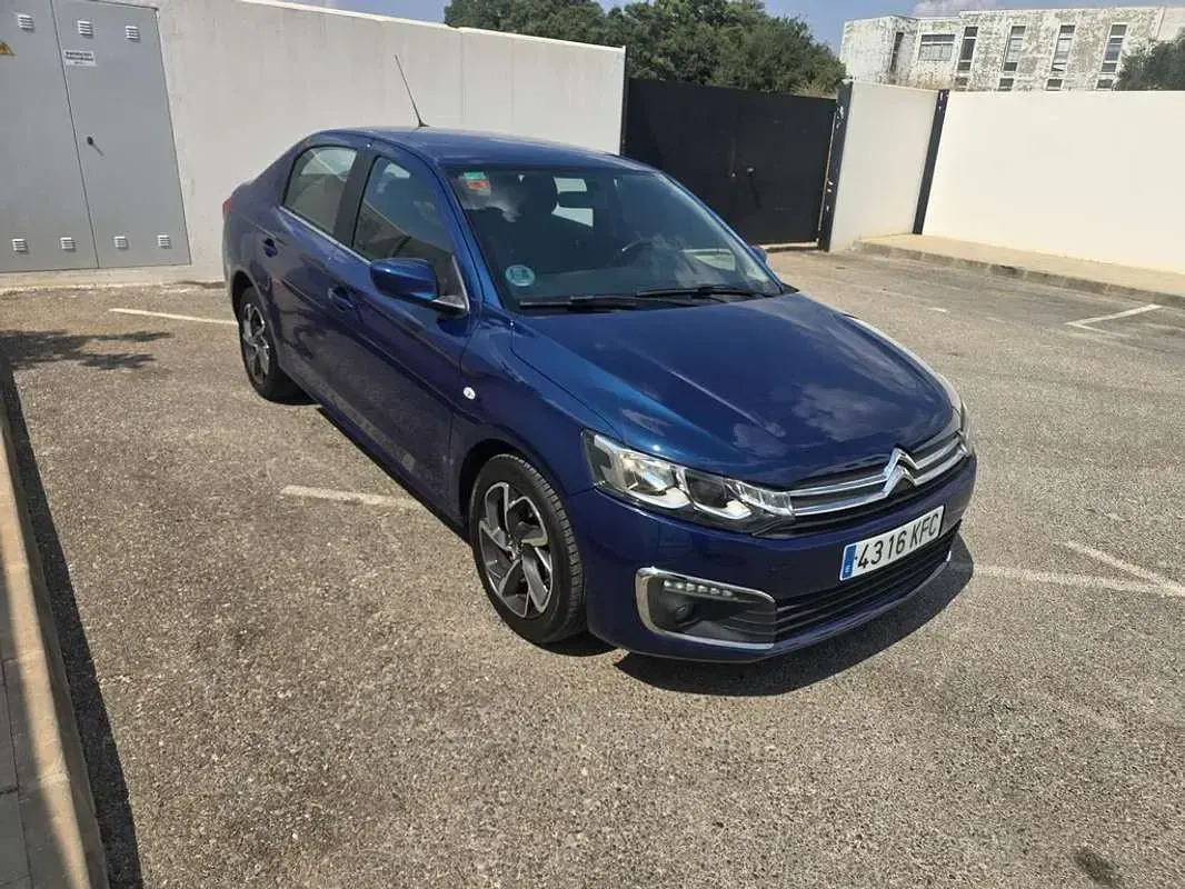 Usado Citroën C-Elysee I Shine 100 CV (73 kW) 2018 Azul Berlina