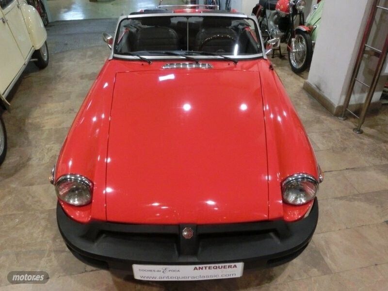 Usado MG B 85 CV (62 kW) 1979 Rojo Descapotable