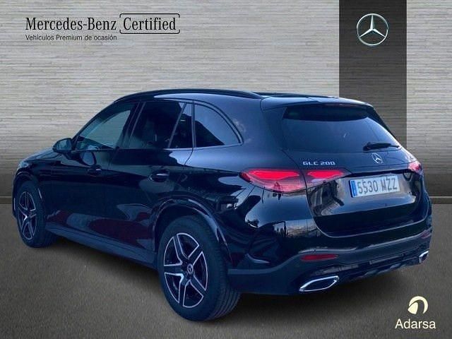 Usado Mercedes GLC200 204 CV (150 kW) 2025 Negro estándar SUV