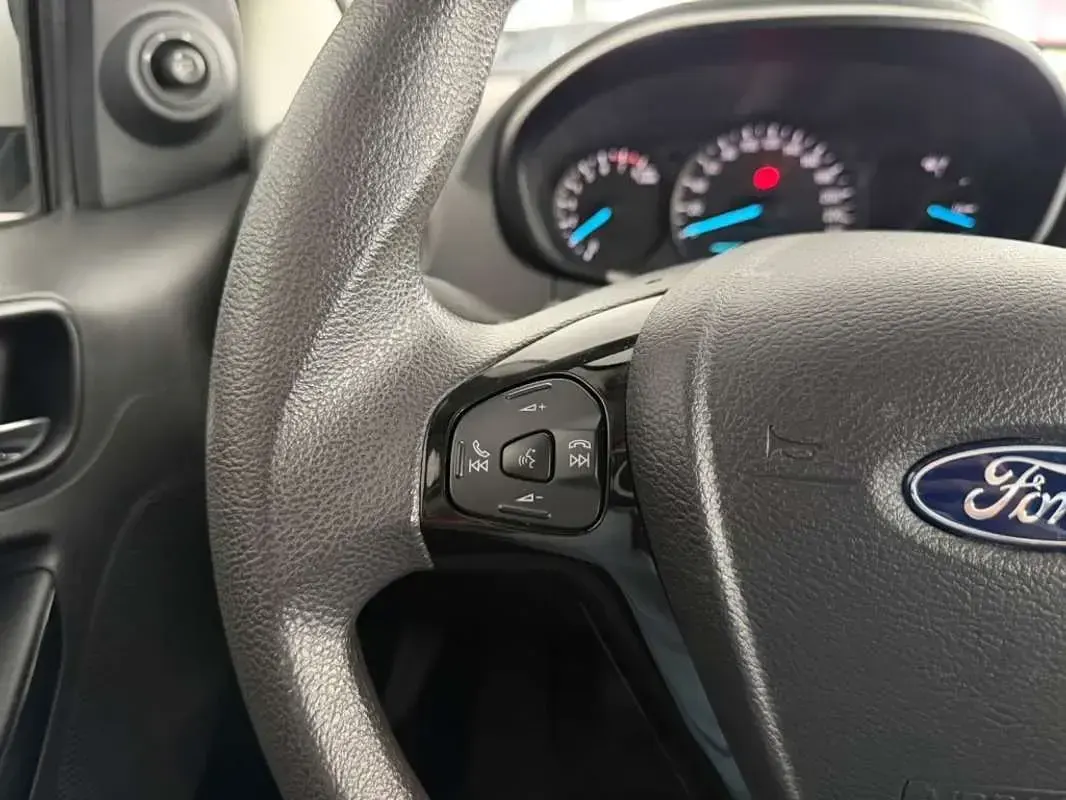 Usado Ford Ka Plus Active 86 CV (63 kW) 2018 Blanco Utilitario