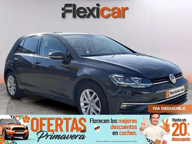 Usado VW Golf VIII Advance 110 CV (80 kW) 2020 Gris Utilitario