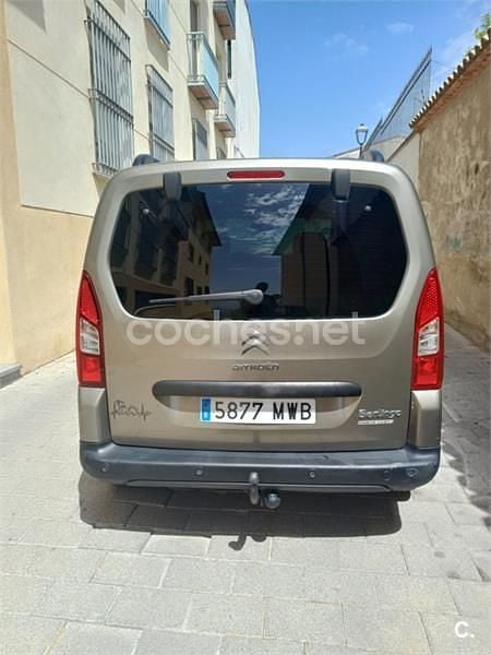 Usado Citroën Berlingo Seduction 114 CV (83 kW) 2014 Beige Monovolumen