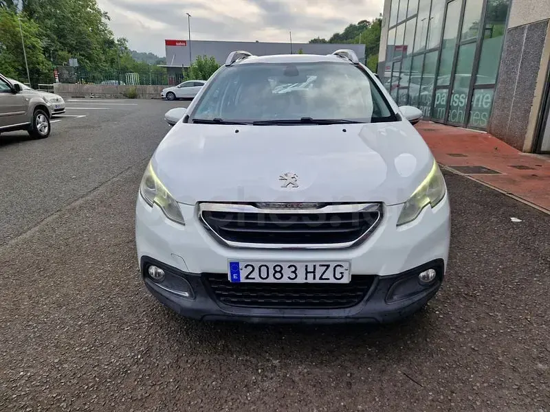 Usado Peugeot 2008 Active 82 CV (60 kW) 2014 Blanco SUV