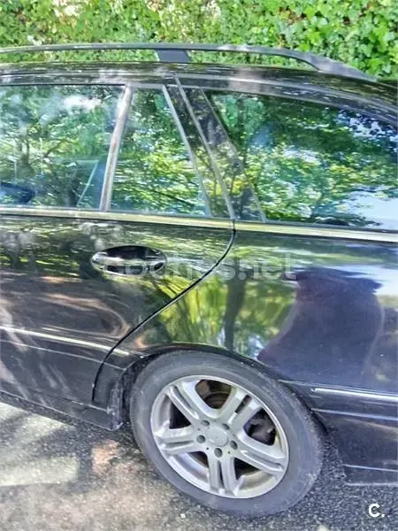 Usado Mercedes C220 Avantgarde 143 CV (105 kW) 2001 Negro Familiar
