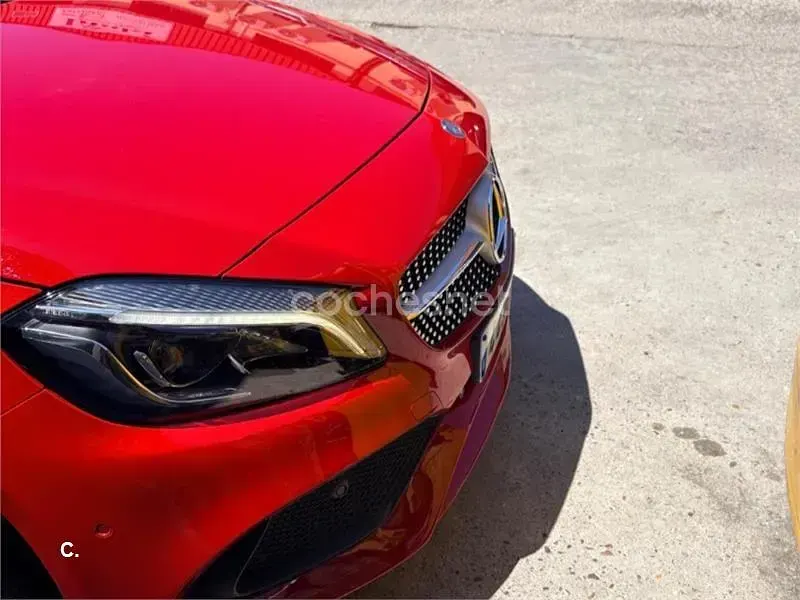 Usado Mercedes A200 AMG line 136 CV (100 kW) 2016 Rojo Utilitario