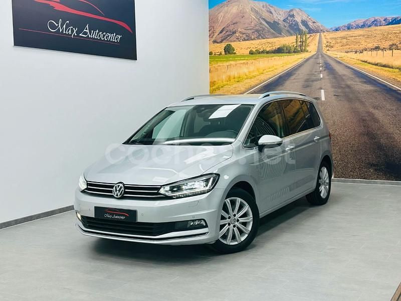 Gris / plata Usado 2019 VW Touran Sportline Monovolumen | 18.800 € (Precio justo) - Imagen 1/4