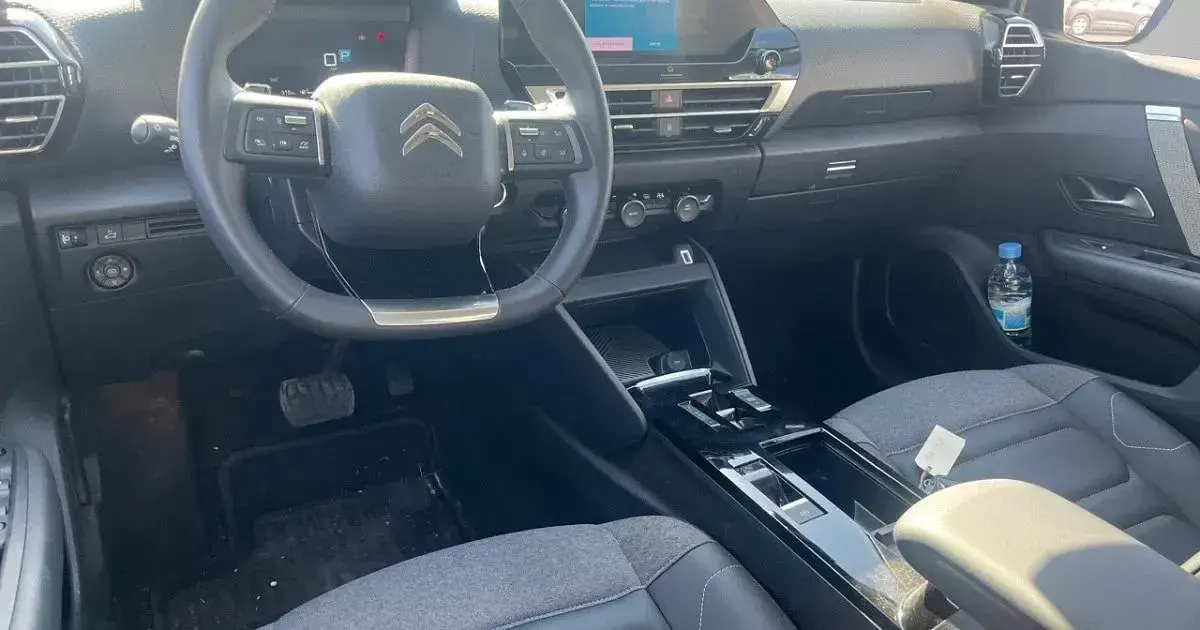 Usado Citroën C4 X Shine 131 CV (96 kW) 2023 SUV
