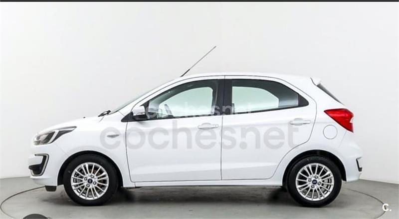 Usado Ford Ka Plus Ultimate 85 CV (62 kW) 2019 Blanco Utilitario