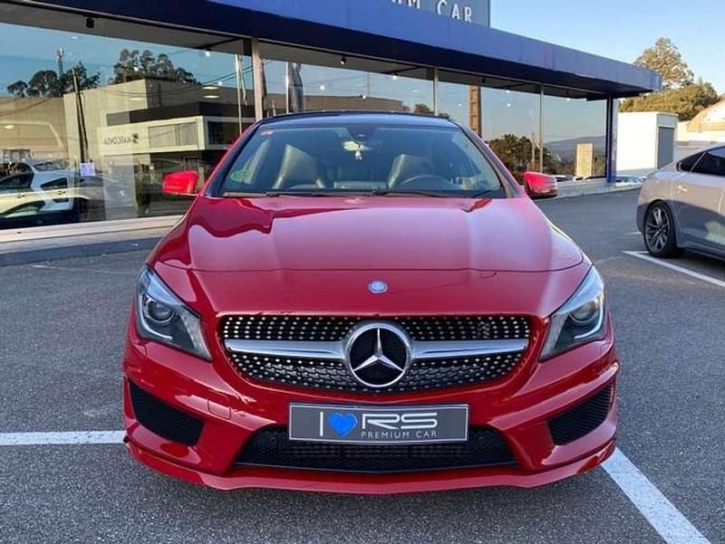 Usado Mercedes C220 AMG line 136 CV (100 kW) 2016 Rojo Familiar