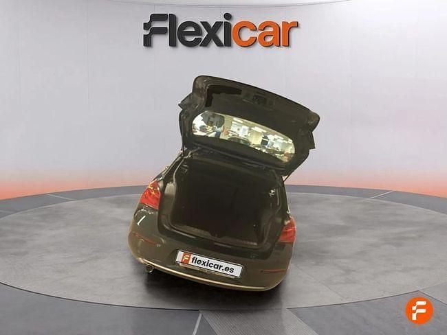 Usado BMW 116 116 HP (85 kW) 2015 Azul Citadino