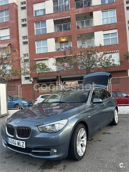 Usado BMW 530 Gran Turismo 245 CV (180 kW) 2011 Gris / plata Berlina