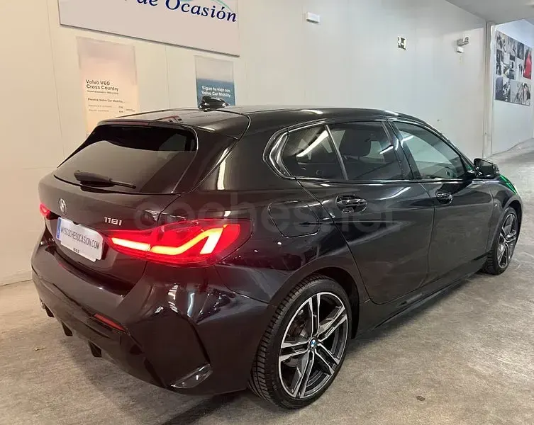 Usado BMW 118 136 CV (100 kW) 2020 Negro Berlina